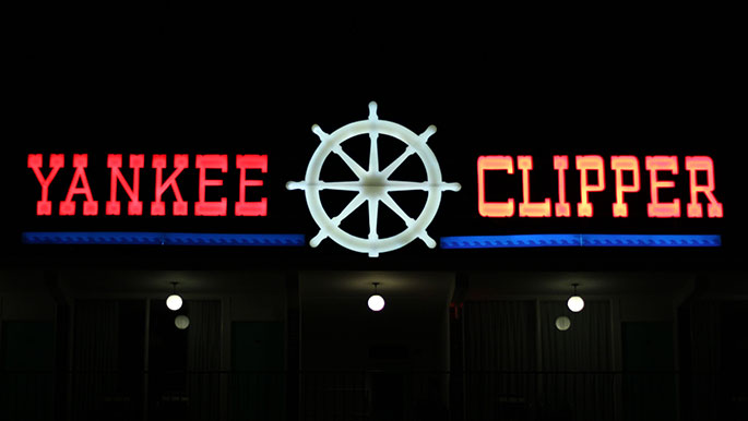 Yankee-Clipper-Wildwood-NJ-Signage