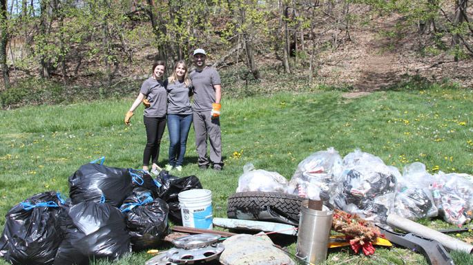 Trillion participates in Summit, NJ Earth Day Clean Up.