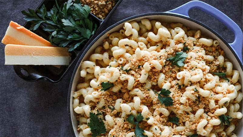 Catering menu photography of macaroni and cheese