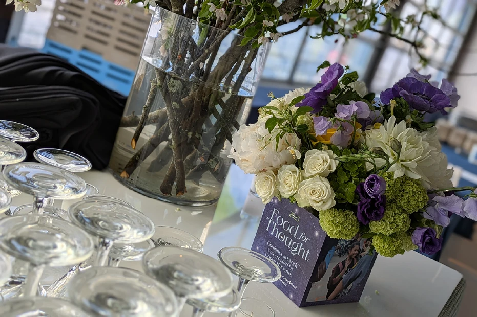 Luxury-Floral-Centerpieces-–-Food-for-Thought-Gala-Decor